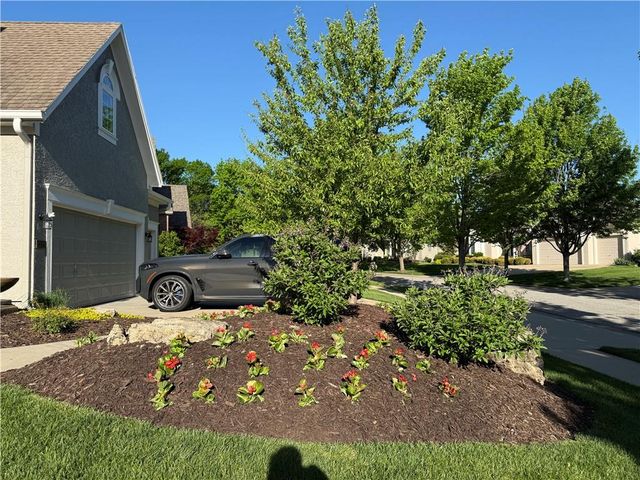 13221 Falmouth Street, Leawood, KS 66209