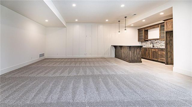 119 Teton Ridge, Lake Winnebago, MO 64034