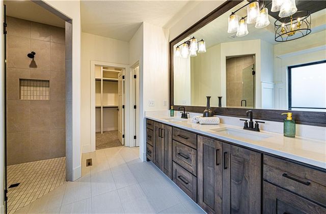 119 Teton Ridge, Lake Winnebago, MO 64034