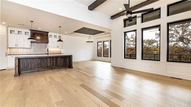 119 Teton Ridge, Lake Winnebago, MO 64034