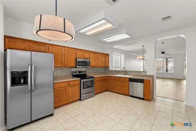 665 La Bahia Loop, New Braunfels, TX 78132