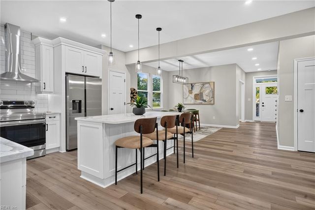 993 Pitchkettle RD, Suffolk, VA 23434