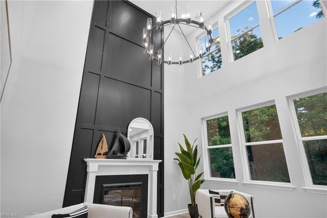 993 Pitchkettle RD, Suffolk, VA 23434