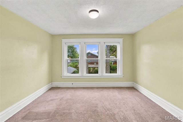 2256 Yale Avenue, Maplewood, MO 63143
