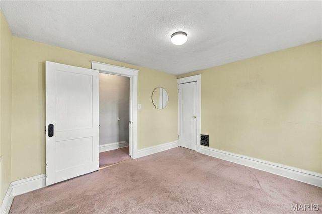 2256 Yale Avenue, Maplewood, MO 63143