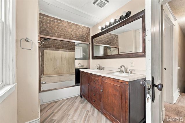 2256 Yale Avenue, Maplewood, MO 63143