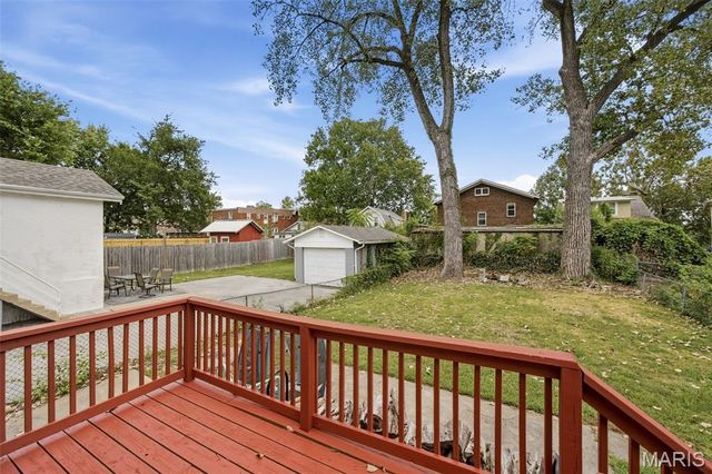 2256 Yale Avenue, Maplewood, MO 63143