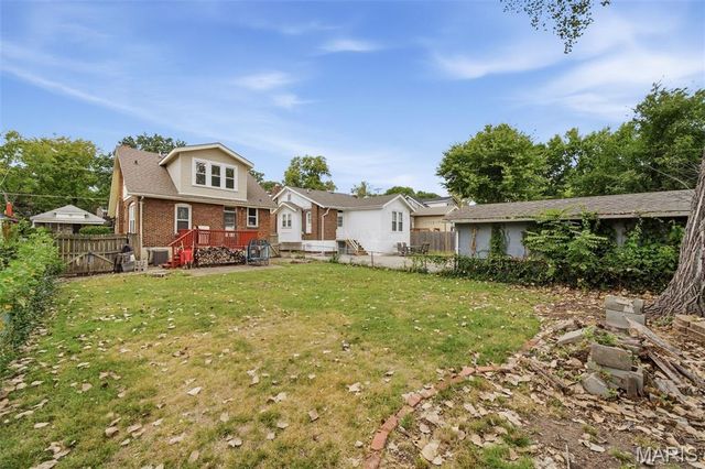 2256 Yale Avenue, Maplewood, MO 63143