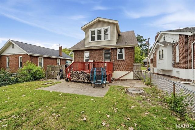 2256 Yale Avenue, Maplewood, MO 63143