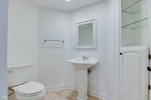 6502 Allisonville Road, Indianapolis, IN 46220