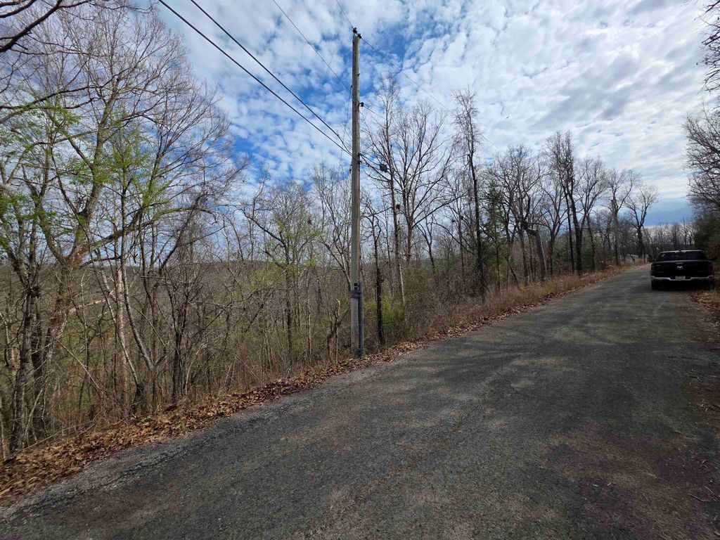 L-12 B-4 Will Scarlet Drive, Hardy, AR 72542