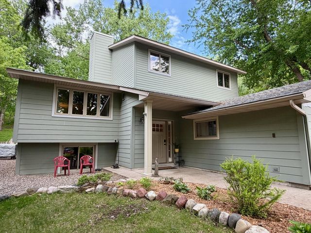850 Winthrop Street S, Saint Paul, MN 55119