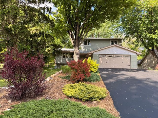 850 Winthrop Street S, Saint Paul, MN 55119