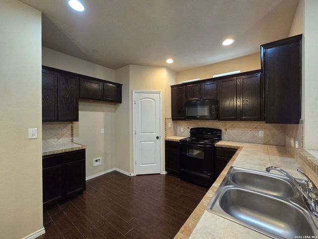 1141 BROWN ROCK DR, New Braunfels, TX 78130