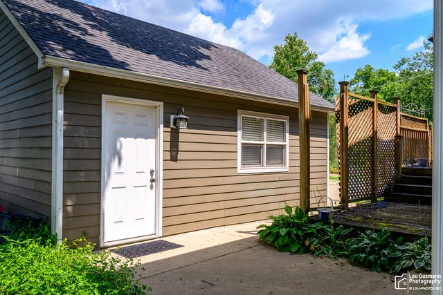 331 E Indiana Street, Wheaton, IL 60187