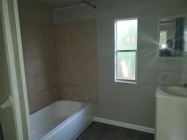 12175 Hilltop Drive, Willis, TX 77318