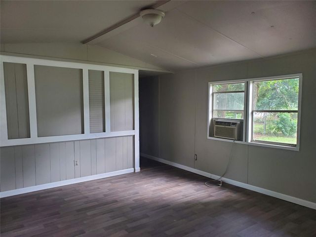 12175 Hilltop Drive, Willis, TX 77318