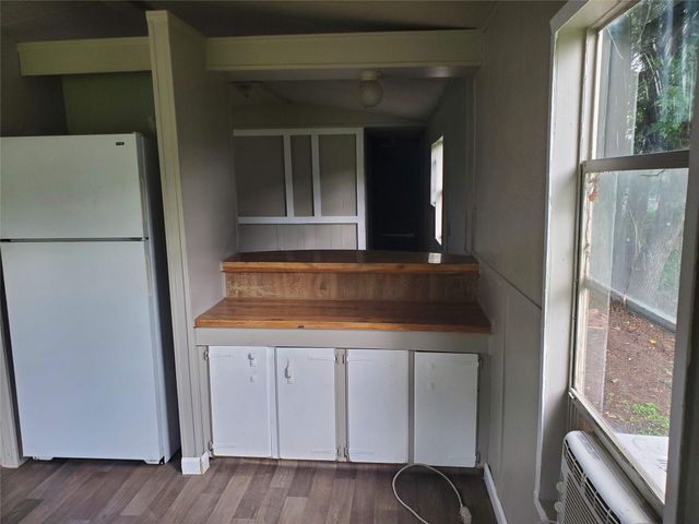 12175 Hilltop Drive, Willis, TX 77318