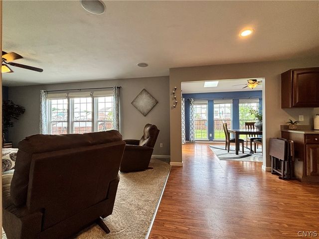 5489 Bingley Lane, Clay, NY 13041