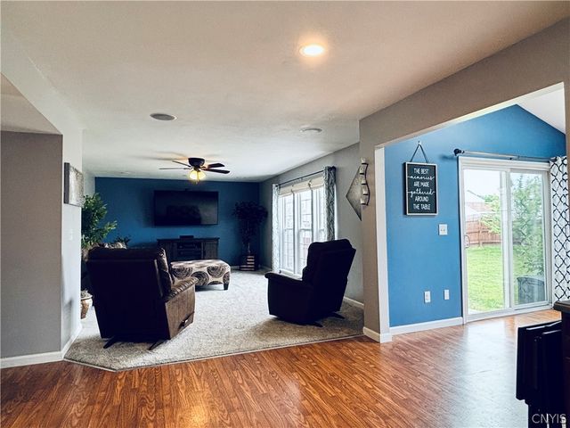 5489 Bingley Lane, Clay, NY 13041