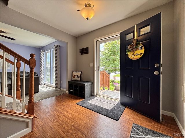 5489 Bingley Lane, Clay, NY 13041