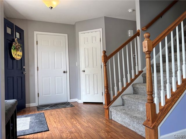 5489 Bingley Lane, Clay, NY 13041