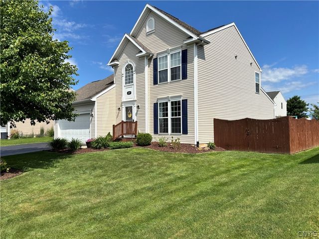 5489 Bingley Lane, Clay, NY 13041