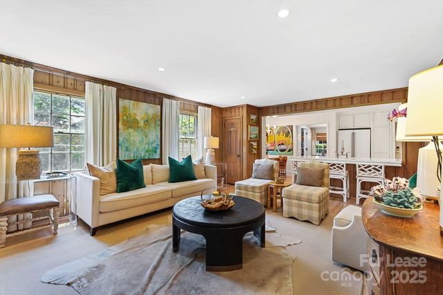 614 Ellsworth Road, Charlotte, NC 28211