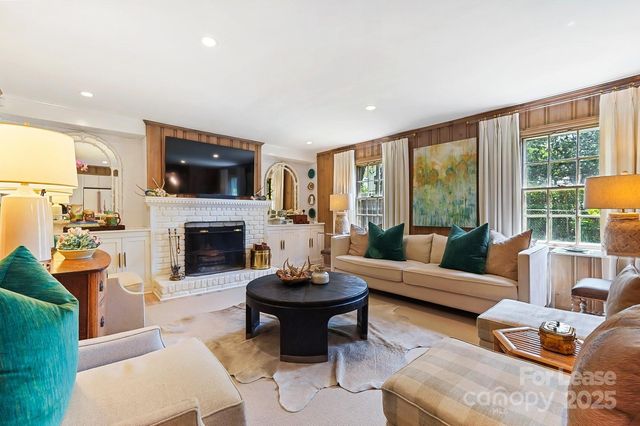 614 Ellsworth Road, Charlotte, NC 28211