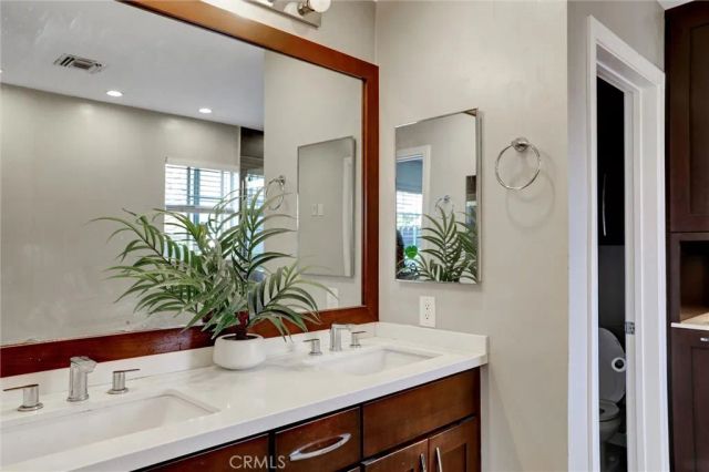 4265 Yosemite, Los Angeles, CA 90065