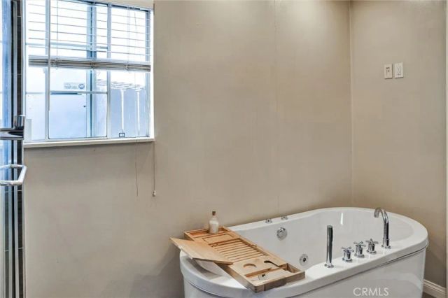 4265 Yosemite, Los Angeles, CA 90065