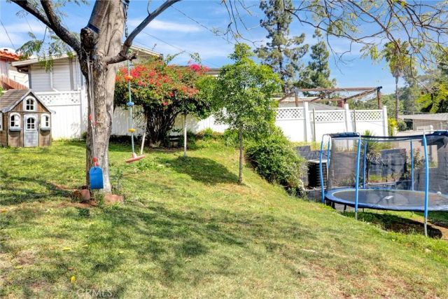 4265 Yosemite, Los Angeles, CA 90065