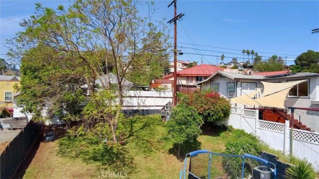 4265 Yosemite, Los Angeles, CA 90065