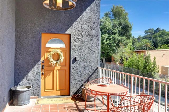 4265 Yosemite, Los Angeles, CA 90065
