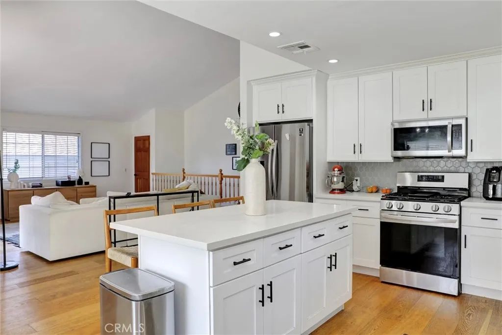 4265 Yosemite, Los Angeles, CA 90065