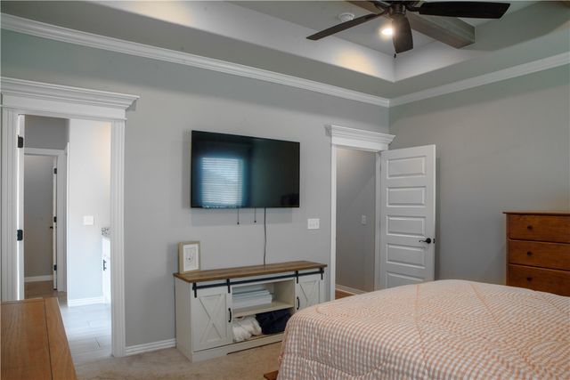 5805 SW Macasin Avenue, Bentonville, AR 72713