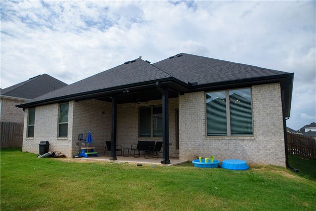 5805 SW Macasin Avenue, Bentonville, AR 72713