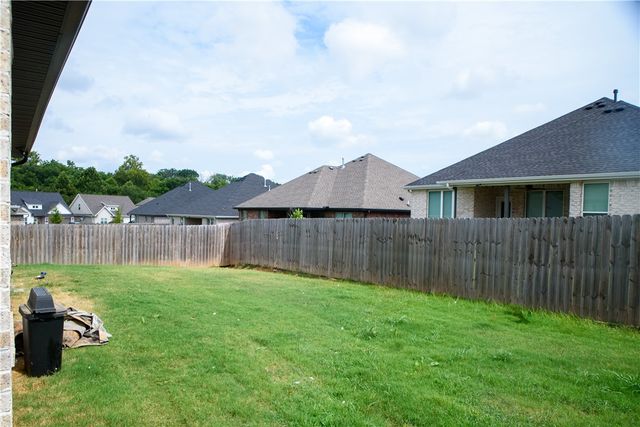 5805 SW Macasin Avenue, Bentonville, AR 72713