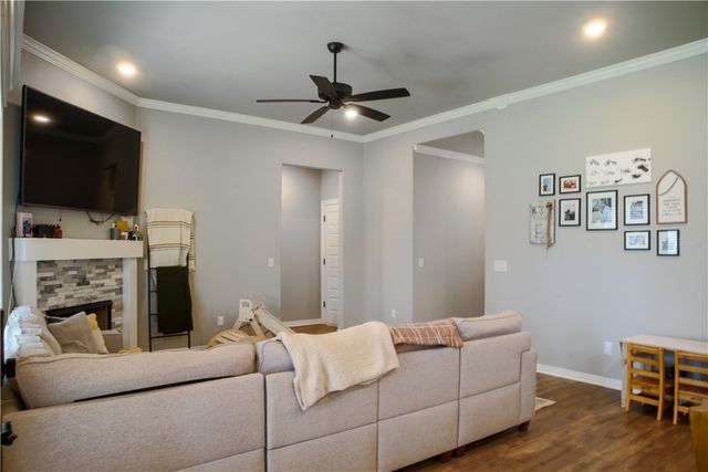5805 SW Macasin Avenue, Bentonville, AR 72713