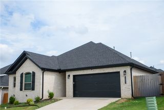 5805 SW Macasin Avenue, Bentonville, AR 72713