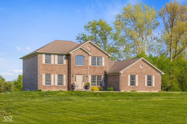11005 N County Road 425 E, Hope, IN 47246