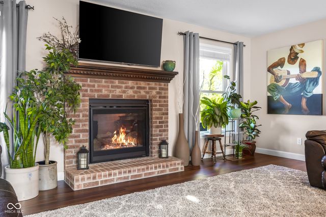 11005 N County Road 425 E, Hope, IN 47246