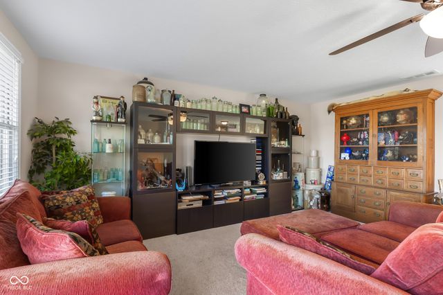 11005 N County Road 425 E, Hope, IN 47246