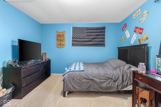 11005 N County Road 425 E, Hope, IN 47246