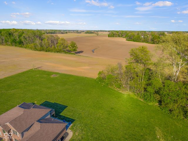 11005 N County Road 425 E, Hope, IN 47246