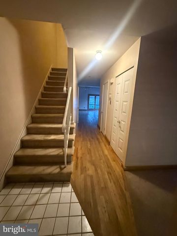 611 JAEGER CT, Sicklerville, NJ 08081