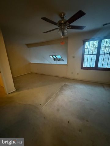 611 JAEGER CT, Sicklerville, NJ 08081