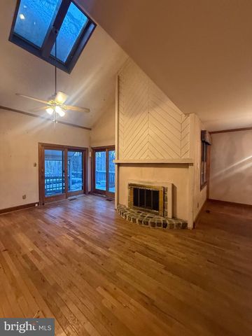 611 JAEGER CT, Sicklerville, NJ 08081