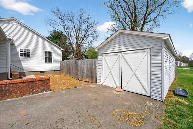348 Burley St, Sparta, TN 38583