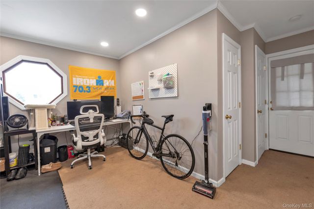 26 Lancaster Road, Island Park, NY 11558